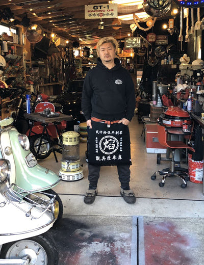 カッコイイガレージにて！