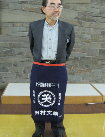 先生へプレゼント！　卒業生のみなさまより