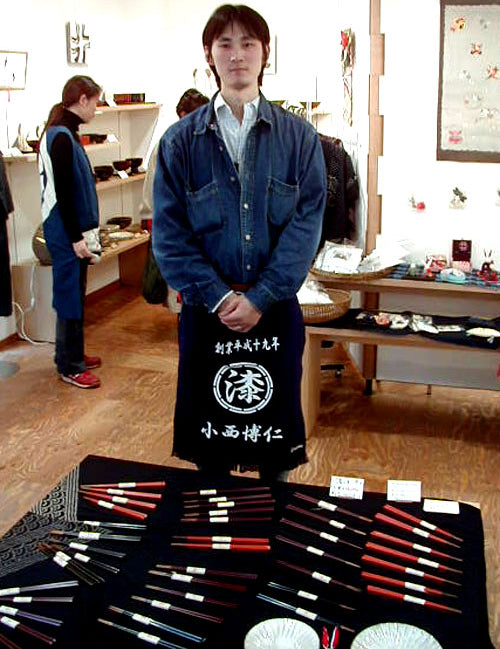 高松の漆職人　小西さま　ギャラリー展で前掛け