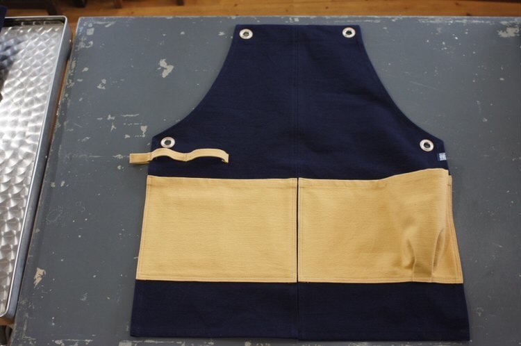 前掛けエプロン　キャンプ・アウトドア用　モンタニアコラボ